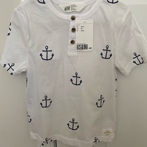 Brand new set for boys - Picture 2 of 5